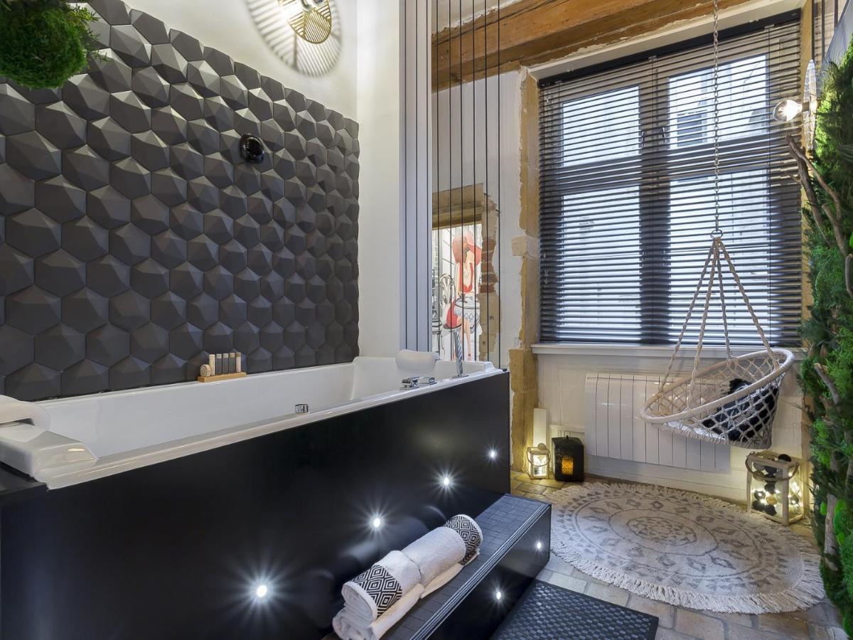 Host Inn - Coeur Vieux Lyon & Spa Buitenkant foto